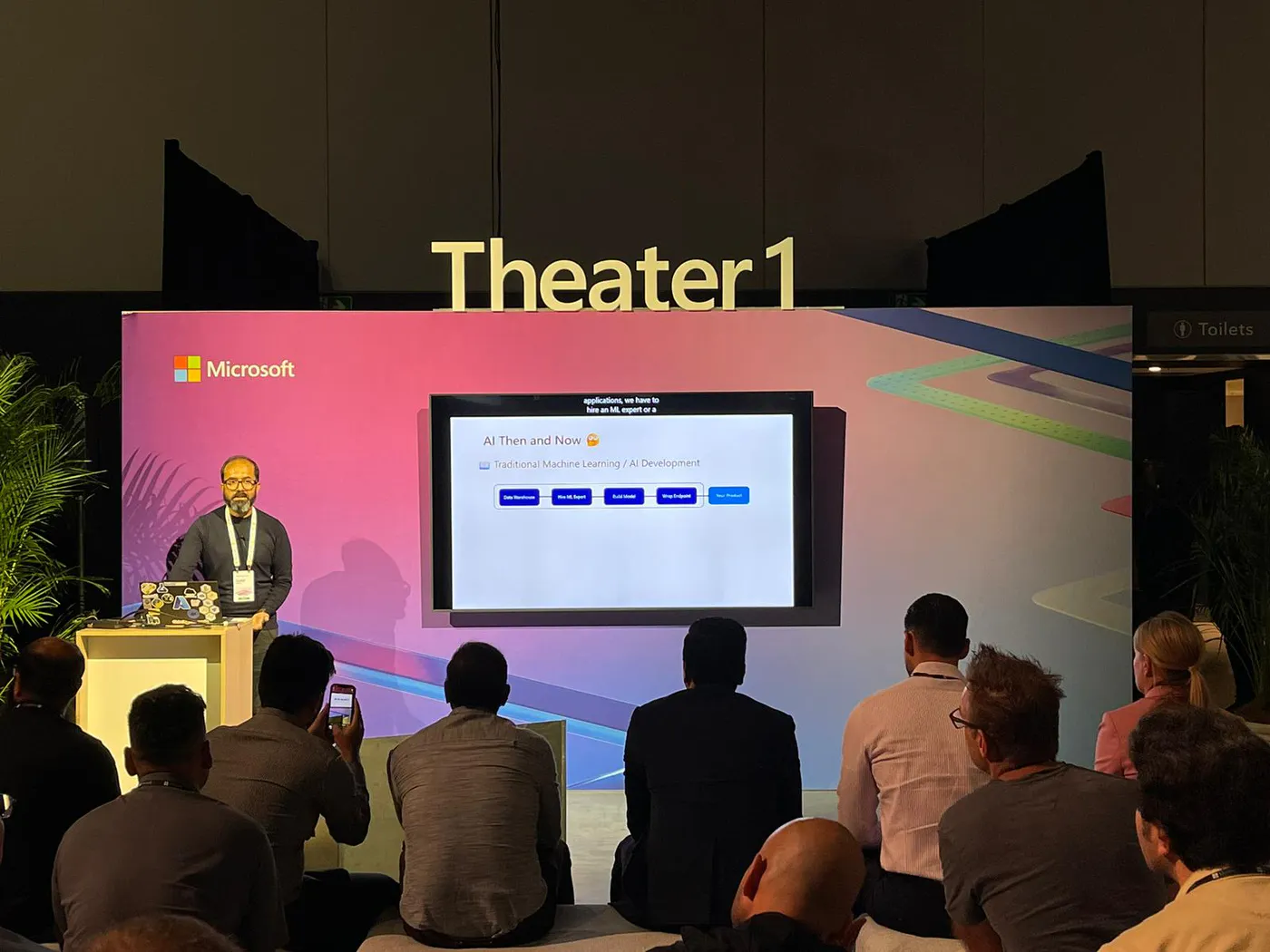 Arafat Tehsin speaking to business and technology leaders at Microsoft AI Tour